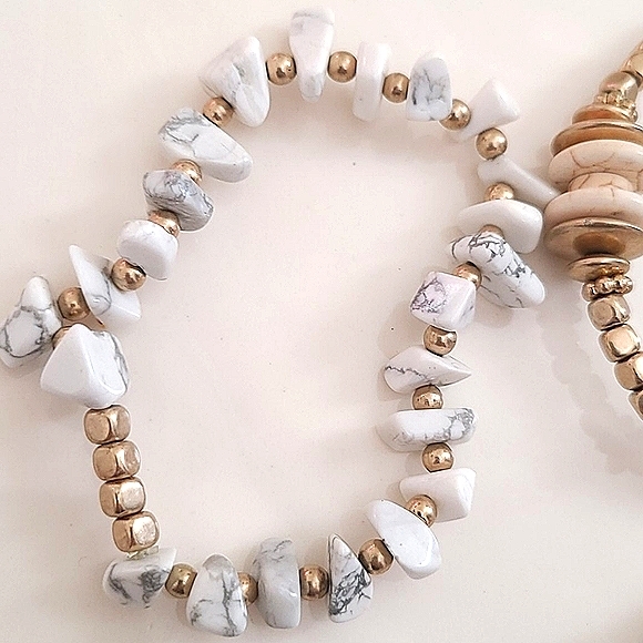 Bracelets - Picture 6 of 9